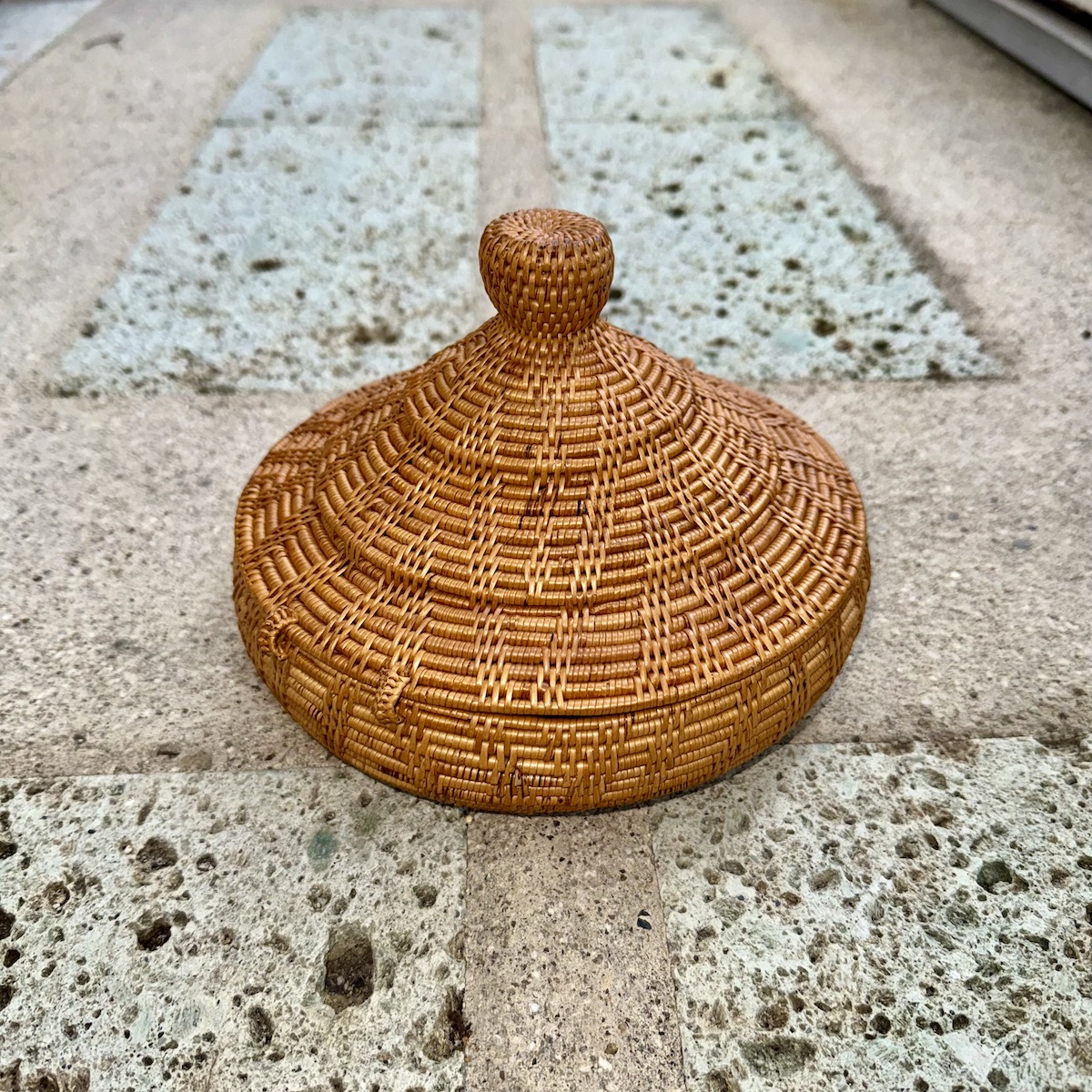 アタ 収納 蓋付き