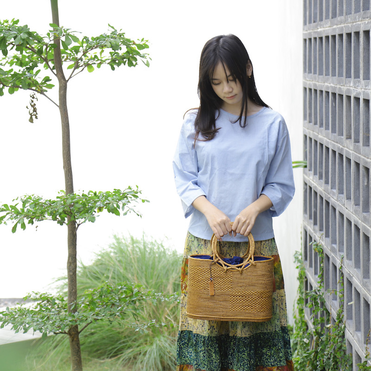 楽天市場】ラタン かごバッグ 茶色 青 ネイビー 女性用 鞄 かご