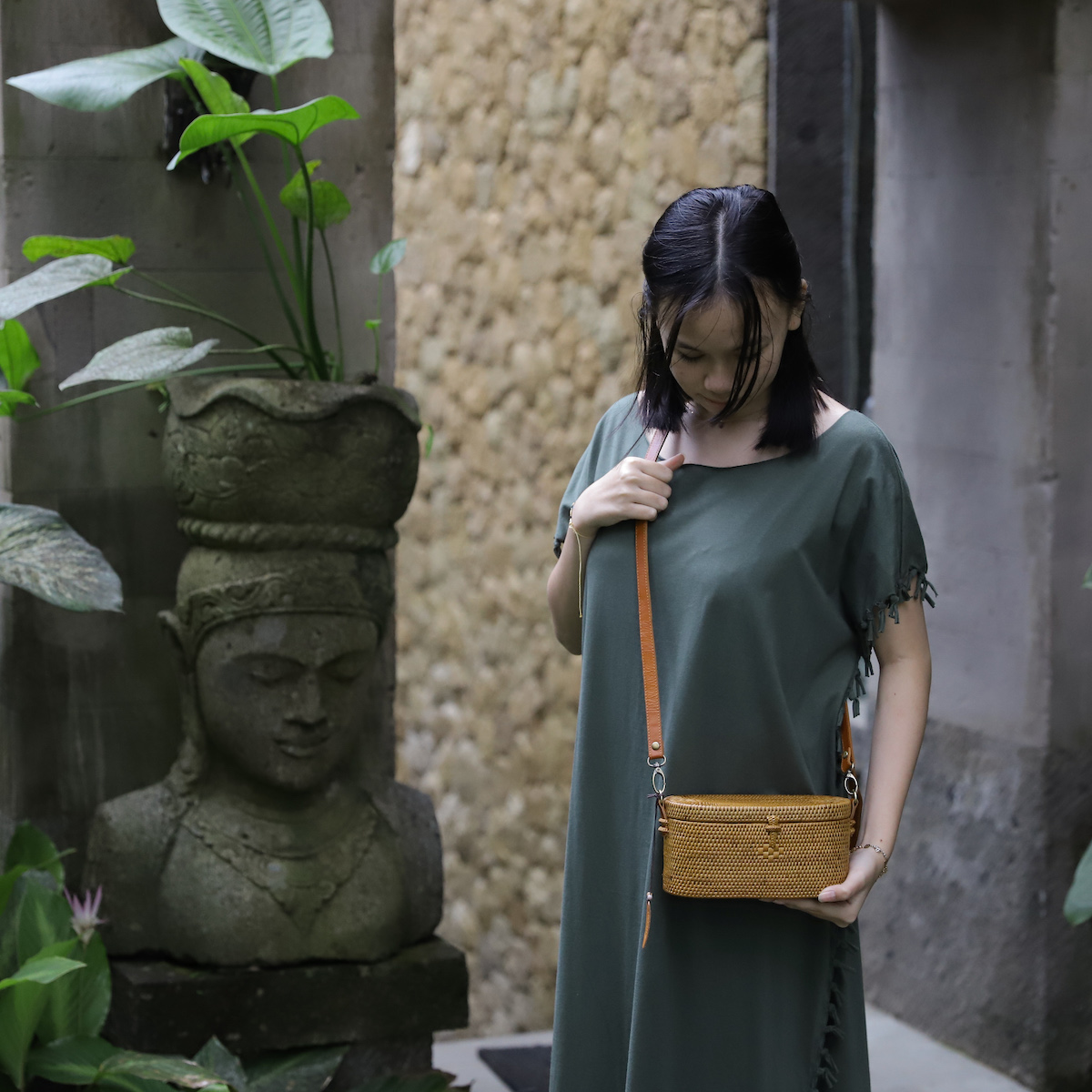 楕円肩掛けバッグ●無地●アタ●バリ島●1584.1●A4タイプ●オリジナル品 アタトートバッグ 肩掛けショルダー z0185 | ピュアラバリ