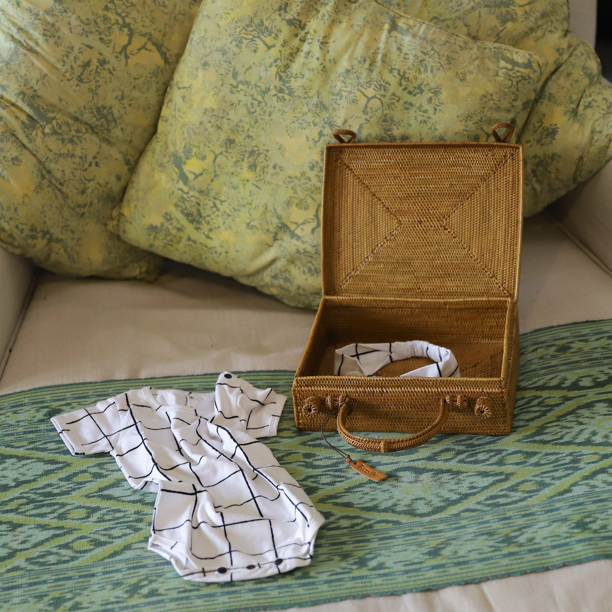 カゴバック　Rosily ブリーフケーススクエア (NAB660) Rosily(ロージリー) バリ島 アタかご