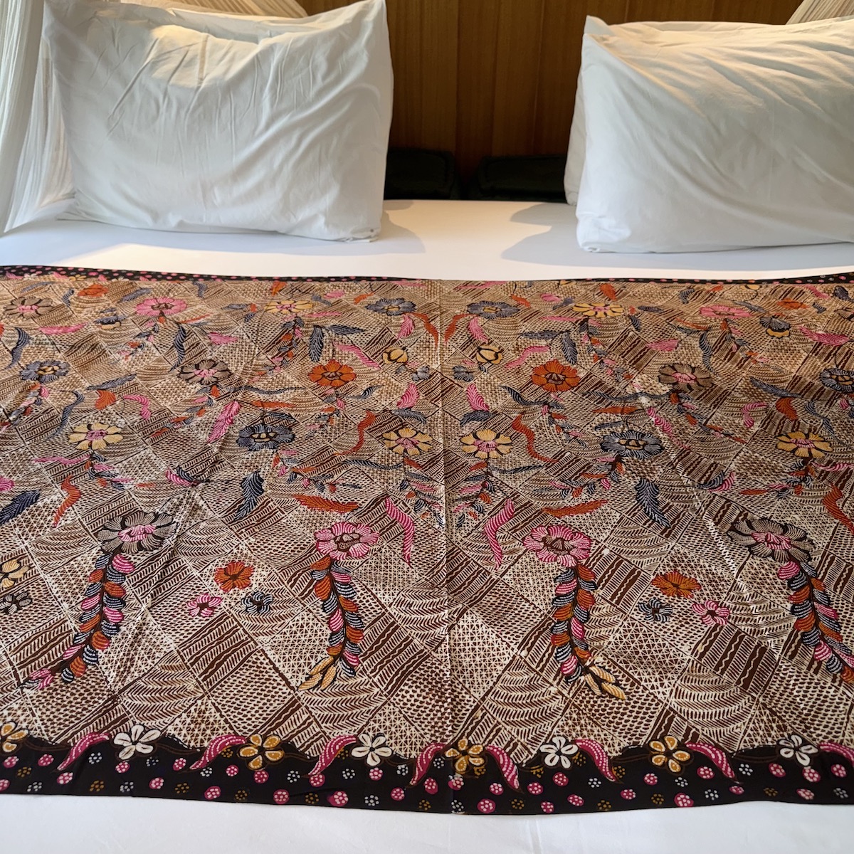 バリ島 布 生地 バティック