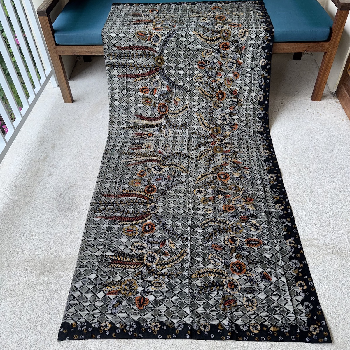 バリ島 布 生地 バティック