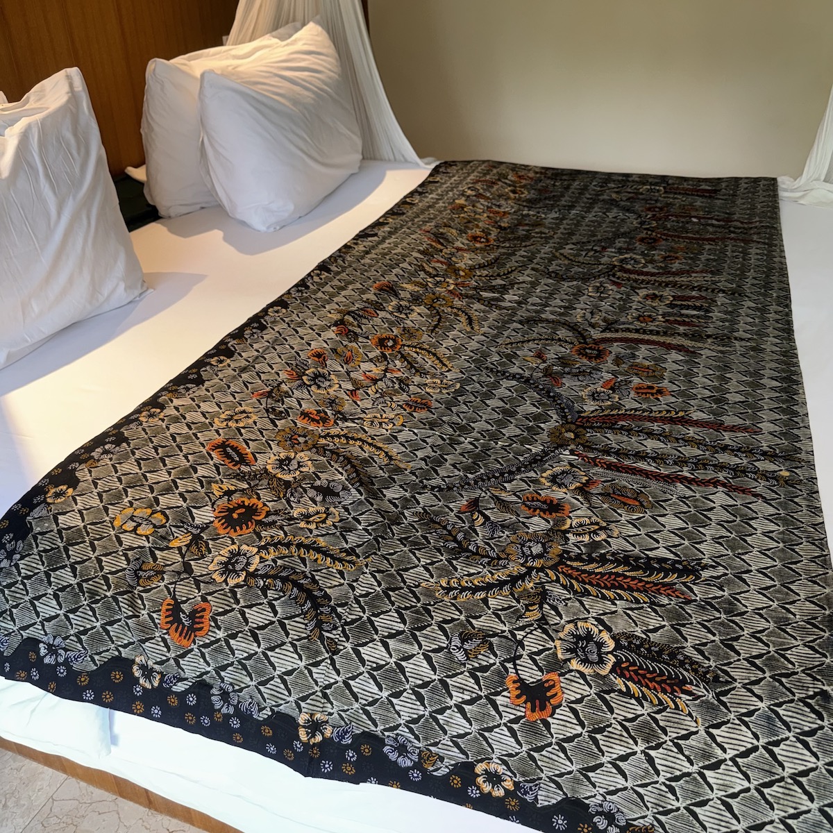 バリ島 布 生地 バティック