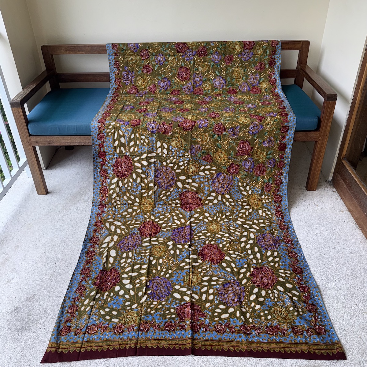 バリ島 布 生地 バティック