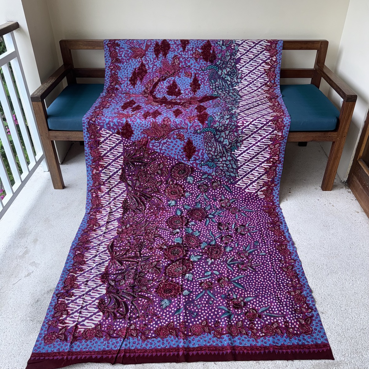 バリ島 布 生地 バティック