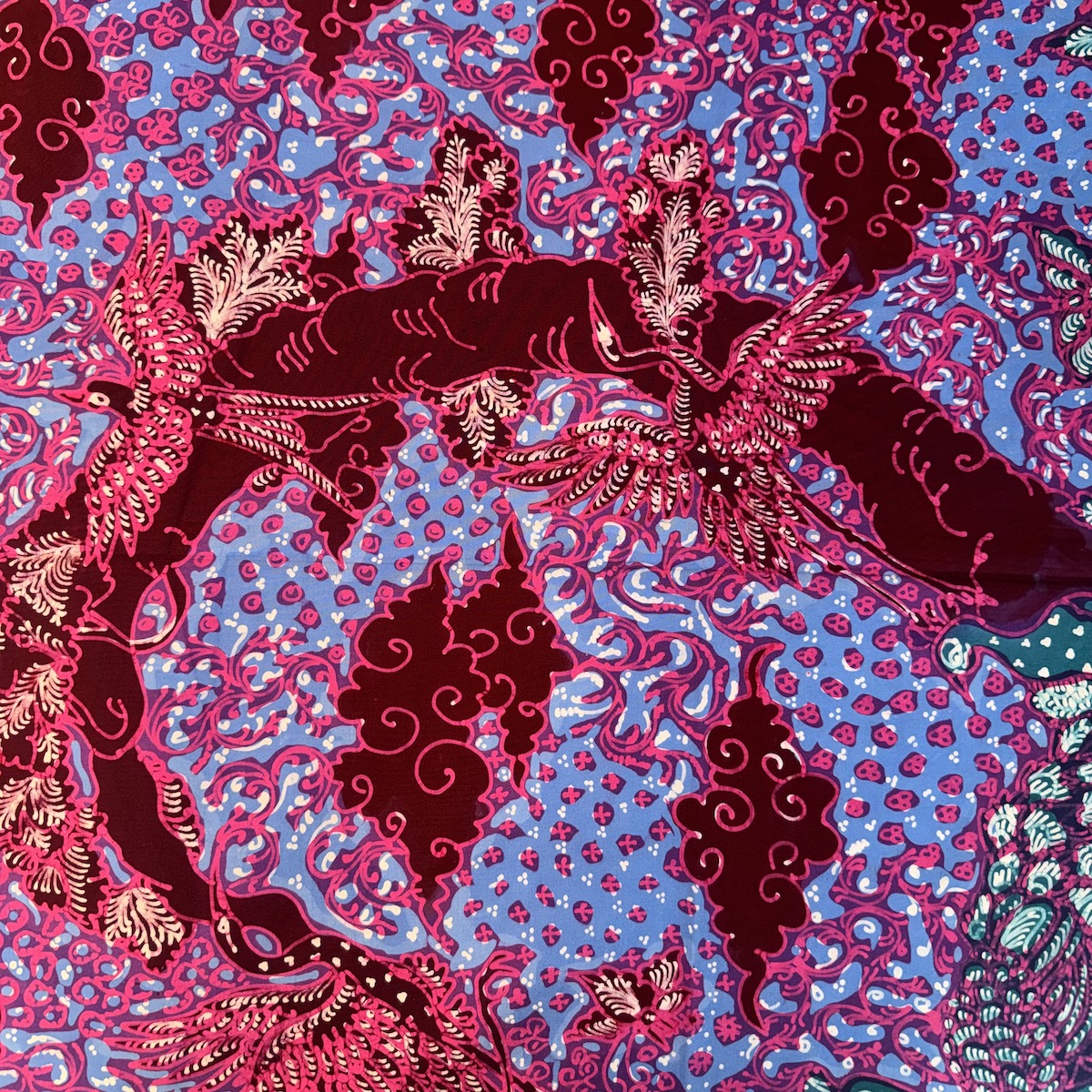 バティック（ジャワ更紗・綿100%・手描き/手染め） (NRA946-051)