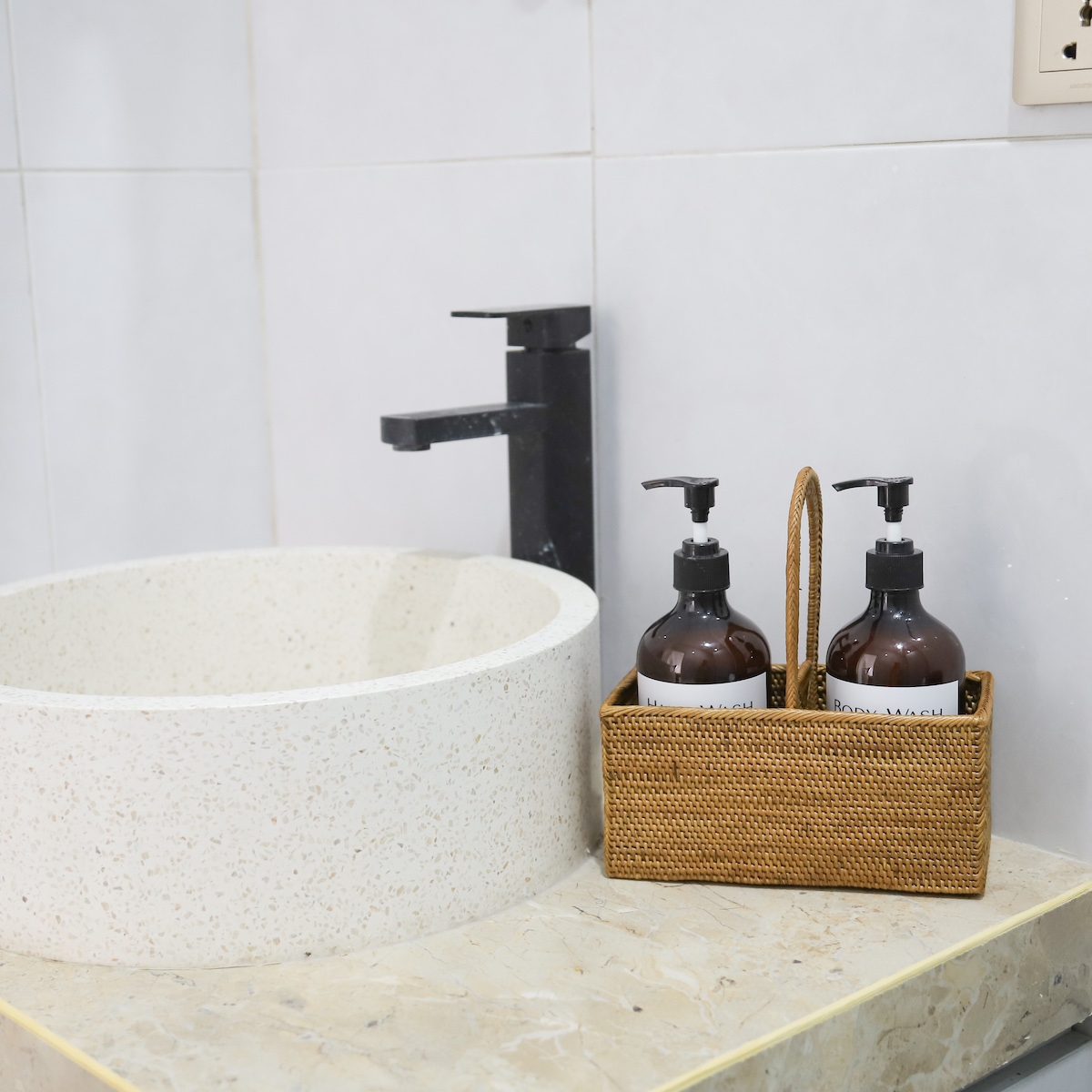 アタ リモコンボックス 収納